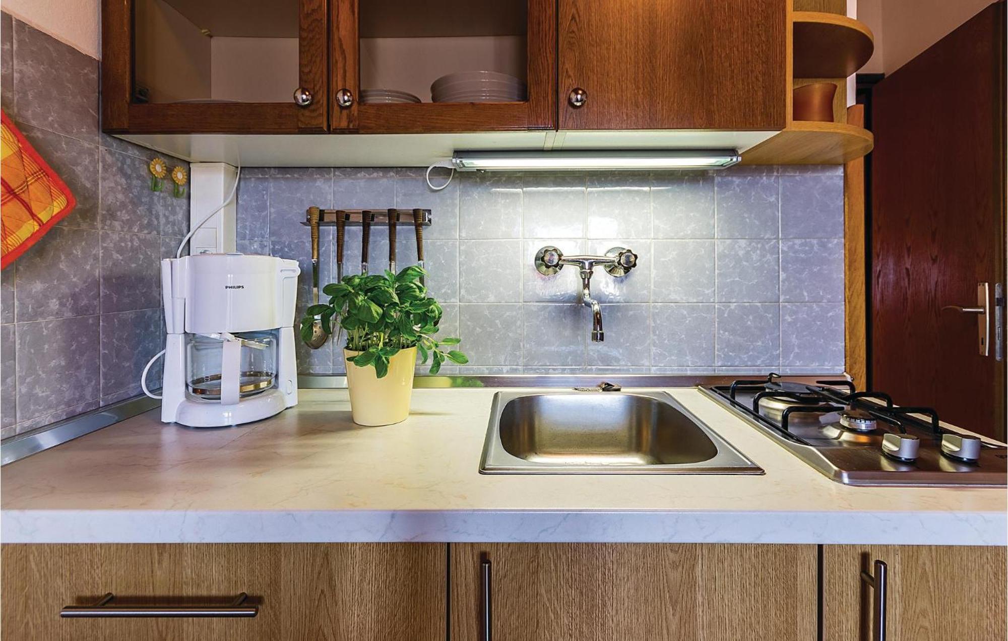 Beautiful Apartment In Pula With Kitchen ภายนอก รูปภาพ